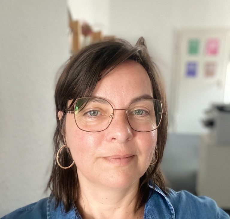 Einzelbegleitung Weg auf dem Hauptfriedhof in Trier mit Sonne